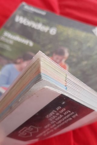 Wonder 6 Student book + Activity book de regalo