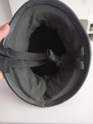 casco retro antiguo con gafas