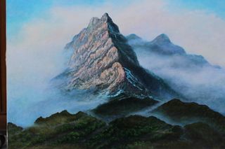 Cuadro pintado en Oleo  cumbre montaña nublada