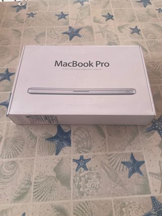 Caja MacBook Pro