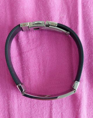 Bracciale in acciaio bicolore con motivo tribale