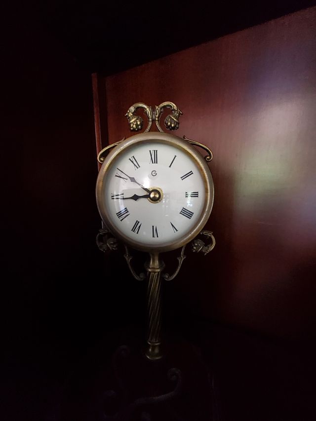 Reloj anticuario madera noble muy antigua