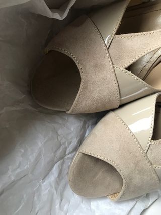 Sandalo a T open toe beige N.38- MODERNISSIMA