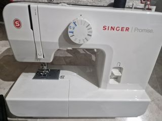 MAQUINA DE COSER SINGER