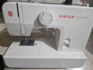 MAQUINA DE COSER SINGER