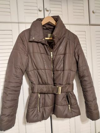 chaqueta marrón