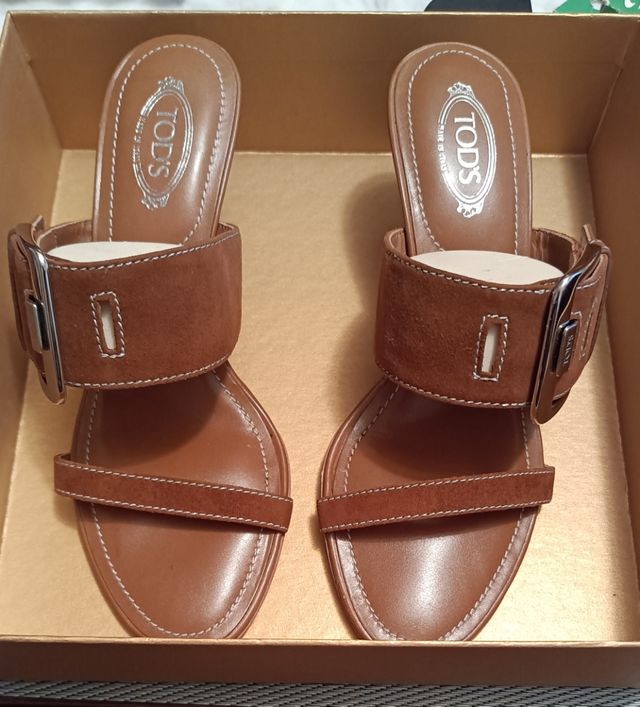 PRECIOSAS SANDALIAS DE LA CASA ITALIANA TOD'S