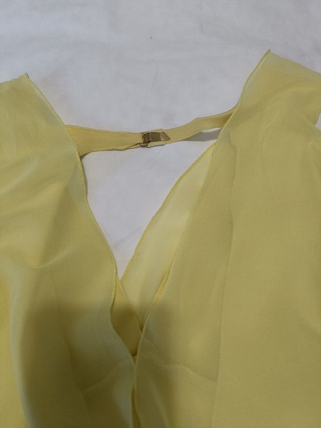 Vestido amarillo Zara
