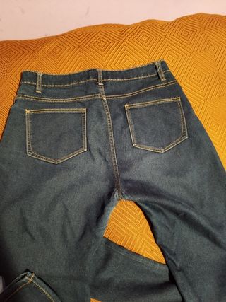 Vaqueros ajustados pitillo talla 38 cintura alta