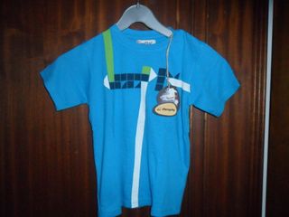 T-shirt nova da Deeply tamanho 5/6 anos