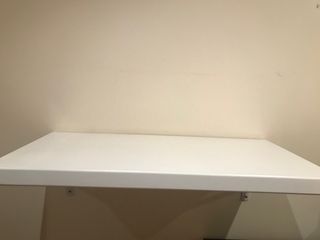 Mesa de pared blanca