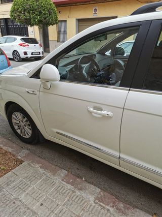 sang yong rodius  2.2 t limited 2018