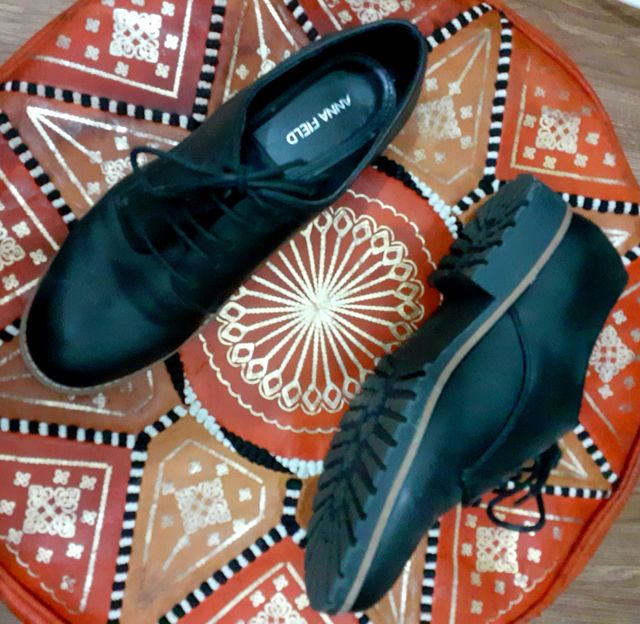 Zapatos Negros talla 39