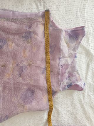 Conjunto de falda con top y chal 