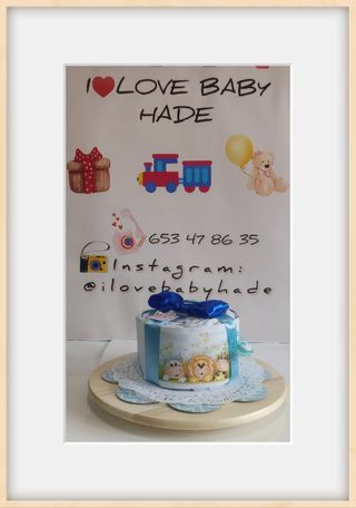 Tarta de pañales " caja de regalo"