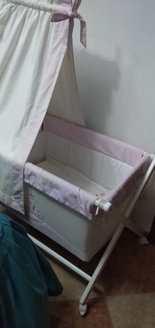 minicunas, bañera y tacata