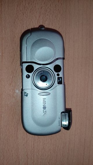 Cámara de fotos Minolta.