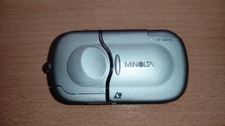 Cámara de fotos Minolta.