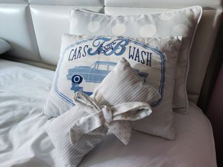 Conjunto de cojines pasa cama infantil o cuna