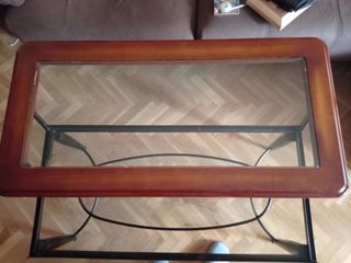 mesa de madera y hierro forjado elevable