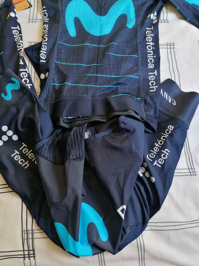 Conjunto de verano equipo profesional Movistar