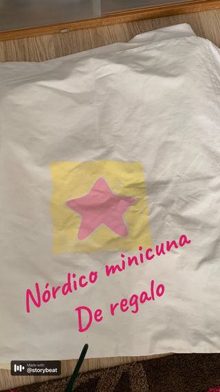 Nórdico  cuna con chichonera y sábanas a juego