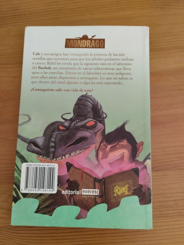 varios libros juveniles.3 y 5€ ud