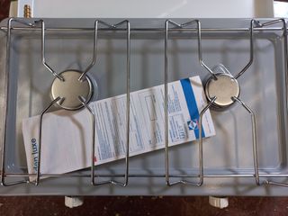 Campingaz 2 Fuegos y Armario de metal.