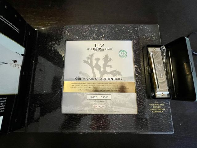 U2 The Joshua Tree 2017 Tour Vip pack.