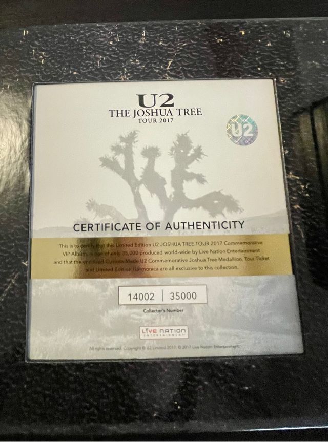 U2 The Joshua Tree 2017 Tour Vip pack.