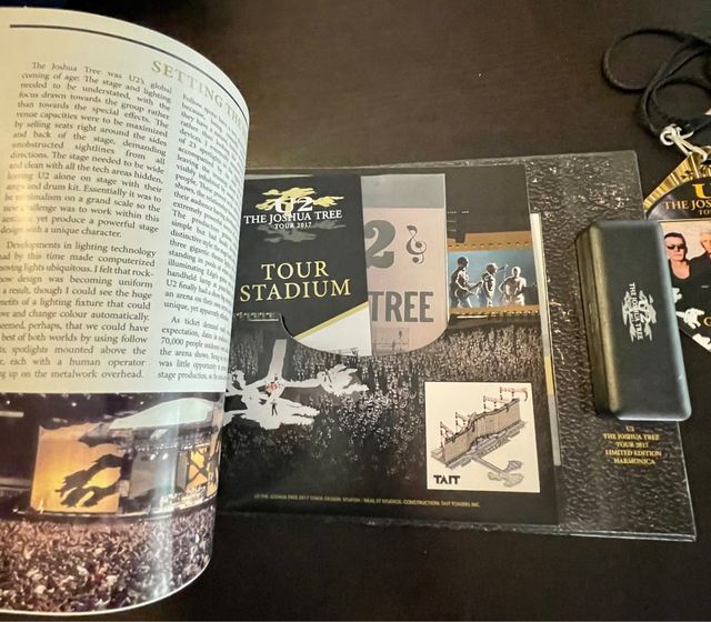 U2 The Joshua Tree 2017 Tour Vip pack.