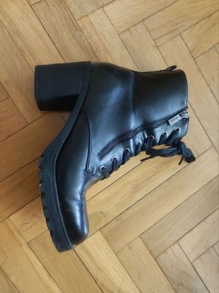 Botines mustang negros