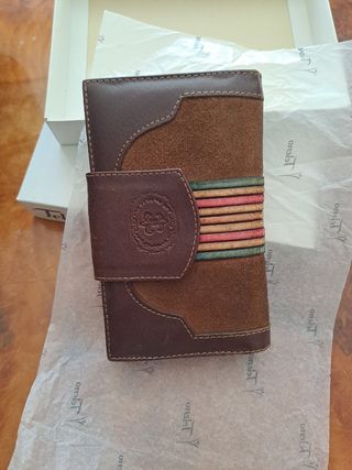 Billetero de piel