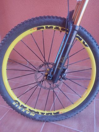 bicicleta enduro mondraker dune 