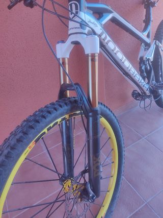 bicicleta enduro mondraker dune 