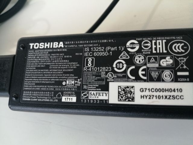 cargador Toshiba