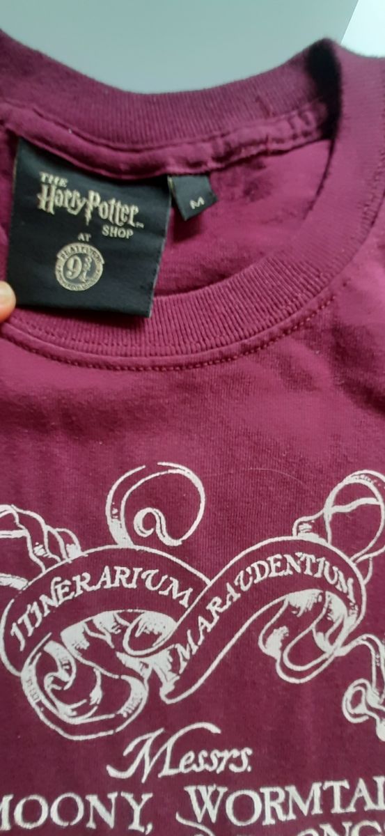 camiseta Harry Potter burdeos