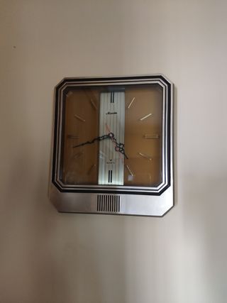reloj pared