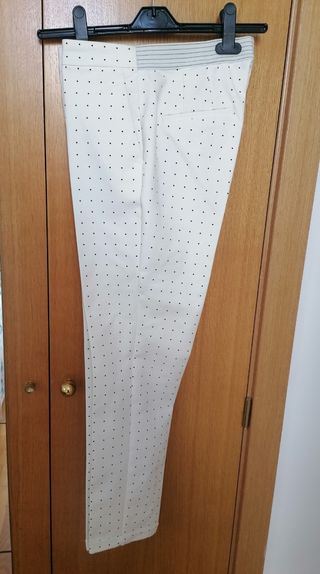 Pantalón ZARA color blanco moteado talla M