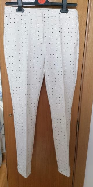 Pantalón ZARA color blanco moteado talla M