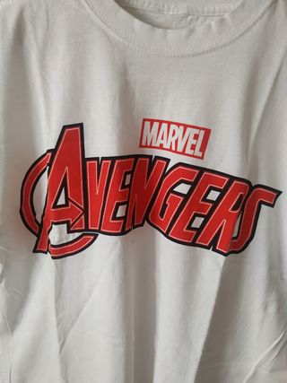 Camiseta Marvel blanca