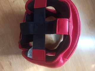 guantes y protección cabeza boxeo