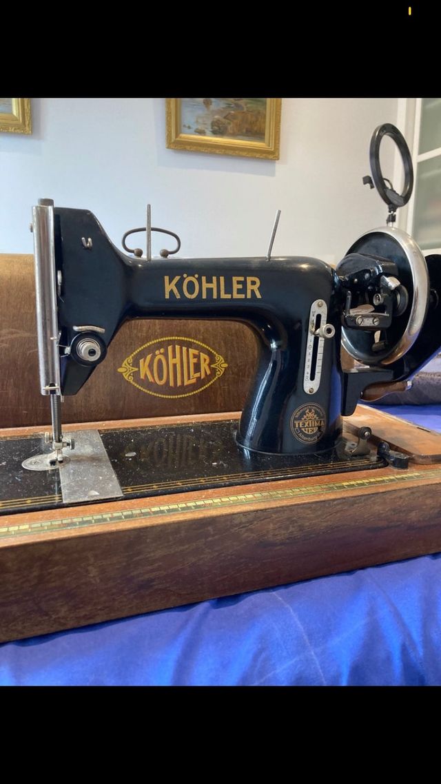 Máquina de coser antigua Köhler