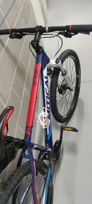 bicicleta MTB 27,5