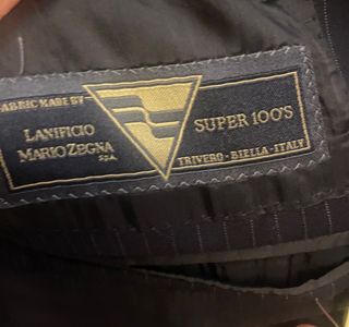 Traje de chaqueta hombre negro de raya diplo