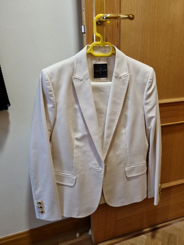 Chaqueta y pantalón blanco - Roberto Verino