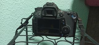 Cámara Canon EOS 70D (para piezas)