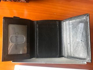 Cartera, gemelos y moulet Calvin Klein