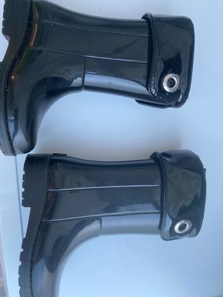 Botas de agua negras para niña