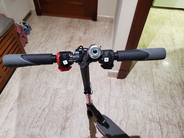 Patinete eléctrico para niños y adolescentes